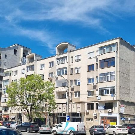 Garsoniera Craiova Centru Apartment Exterior foto